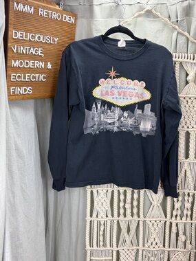 Black Cotton Long-Sleeve Las Vegas Graphic Tee | Medium